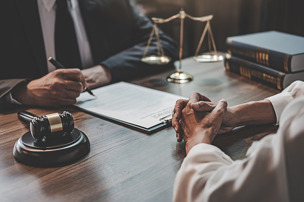 Can a Lawyer Help Determine If My Last Attorney Committed Legal Malpractice?